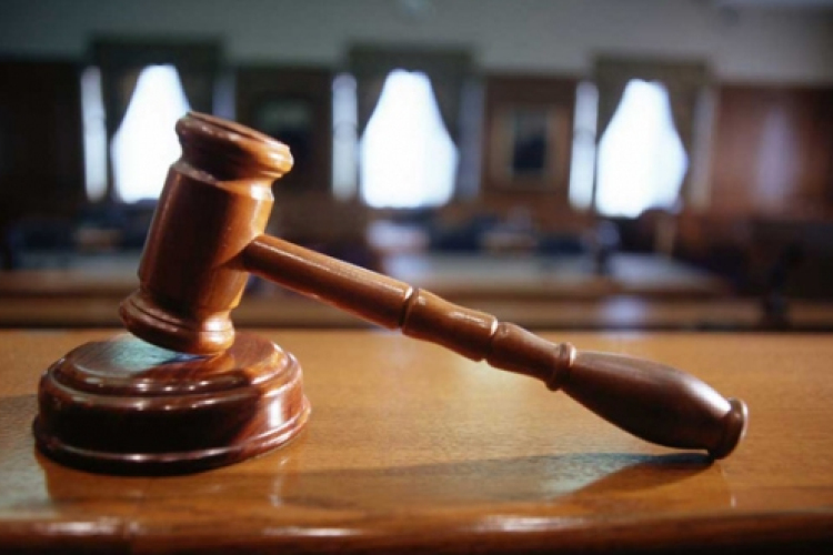 Húsz év fegyházat kapott az a nő, aki kalapáccsal gyilkolt Érden