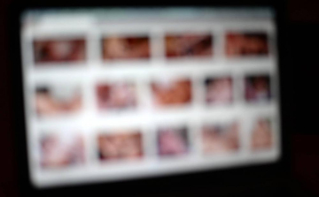 Több mint 73 000 gyermekpornográf felvételt tárolt a veszprémi férfi