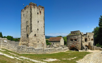 Megújul a nagyvázsonyi Kinizsi-vár