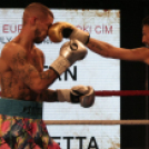 Brutális pofonok a pápai boxgálán