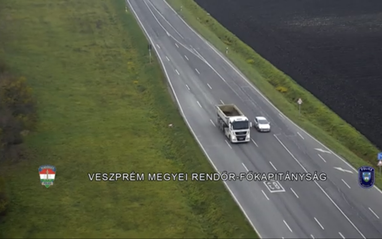 Ezúttal Pápán emelkedett a magasba a rendőrségi drón