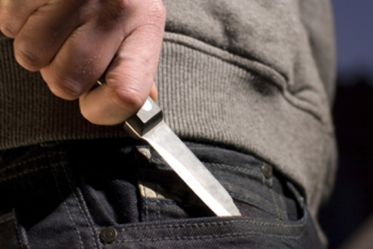 Több mint tízszer megszúrta, miközben menekült - Hat és fél év börtönt kapott