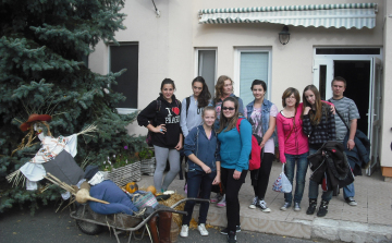 72 óra önkéntes munka