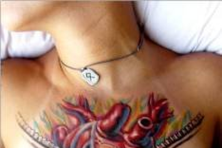 Biomechanikus tetoválások