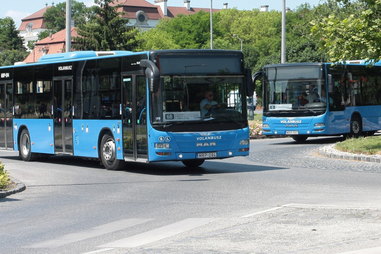 Vasárnap és hétfőn sztrájkolnak a Volán dolgozók, pápai járatokat is érint a munkabeszüntetés