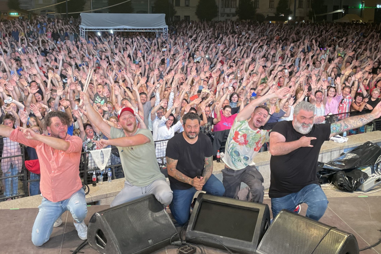 A Magna Cum Laude koncertje és a Tűzijáték a Pápai Játékfesztivál zárónapján