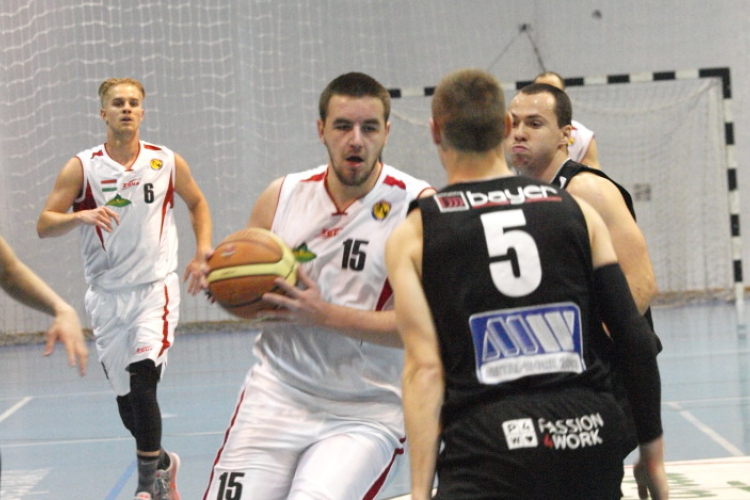 Győzelem a Bonyhád ellen