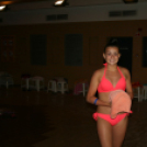 Éjszakai Fürdőzés a pápai Várkertfürdőben