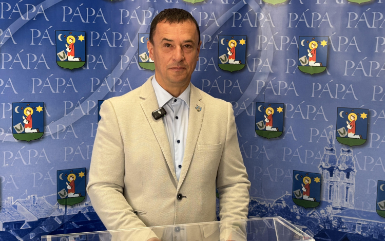 Pontokba szedve ismertette képviselői programját Marton Sándor