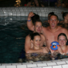 Éjszakai Fürdőzés a pápai Várkertfürdőben