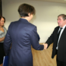 Önkormányzati képviselők megbízóleveleinek átvétele