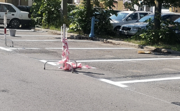 Szerdán ne parkoljon a várkerti nagy parkolóban