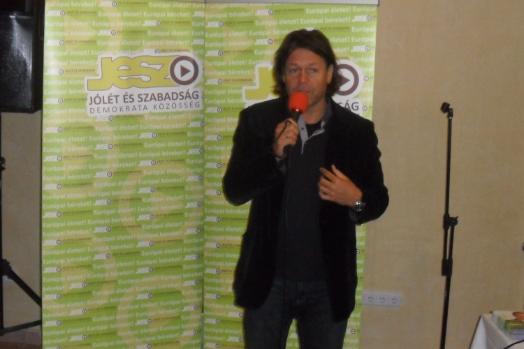 Hevesi Tamással hangolt a pápai JESZ