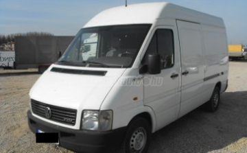 Lekéste a buszt, ezért szerzett egy autót