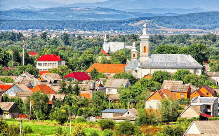 Áldozó Tamás segítséget ajánlott fel Pápa ukrajnai testvérvárosának