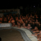 Éjszakai Fürdőzés a pápai Várkertfürdőben