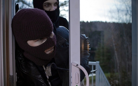 Hétvégi házból lopott