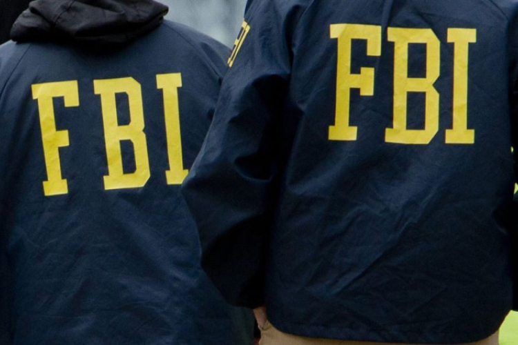 Terrorcselekményként vizsgálja a floridai katonai támaszponton elkövetett lövöldözést az FBI