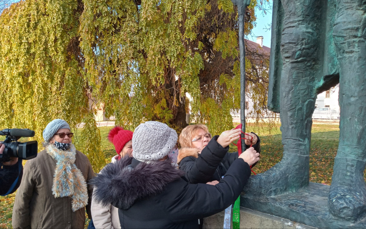 Kerecsényi Zoltán: »Köss egy szalagot Petőfi vándorbotjára!«