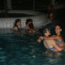 Éjszakai Fürdőzés a pápai Várkertfürdőben