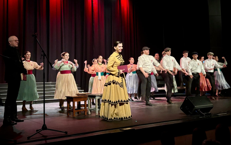 Március 15. - Grőber Attila: A gyermekeink figyelnek bennünket!