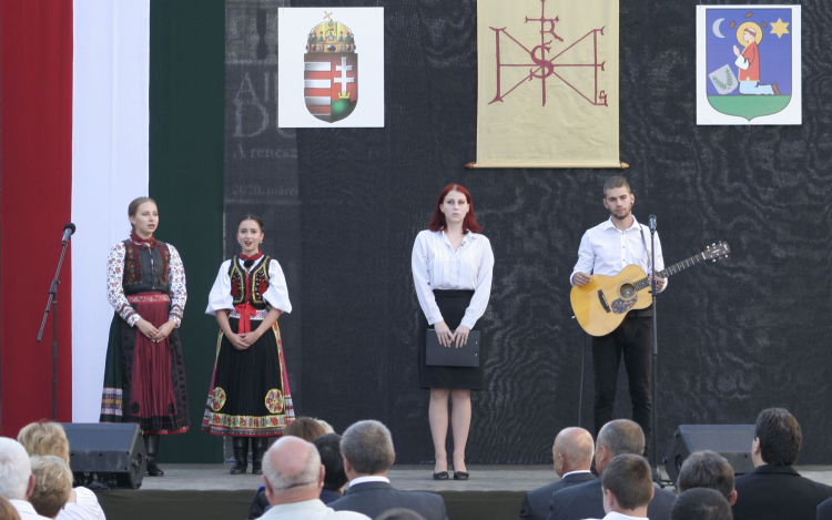 Győrffy Balázs: Őrizzük a kereszténység megtartó lángját, ha kell, a frontvonalban!
