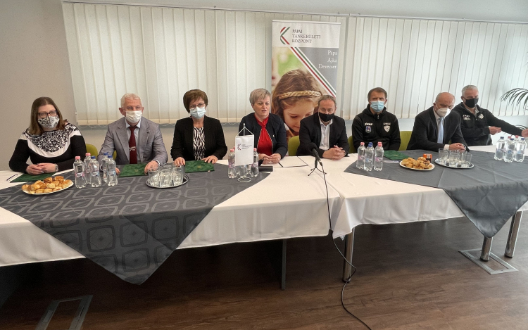 Magasabb színvonalú és számú futball-foglalkozások lesznek három pápai oktatási intézményben