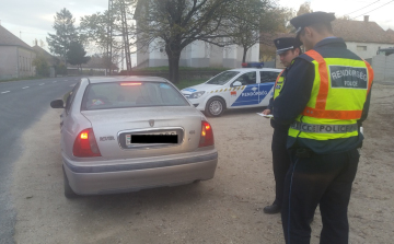 A járművek világítóberendezéseit ellenőrizték