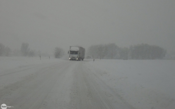 Lezárás a 83-as úton! - Folyamatosan frissítve!