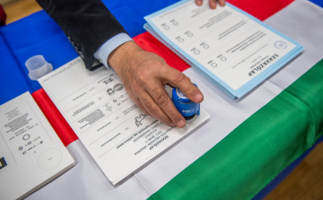 A választópolgárok 52,75 százaléka szavazott délután 3-ig