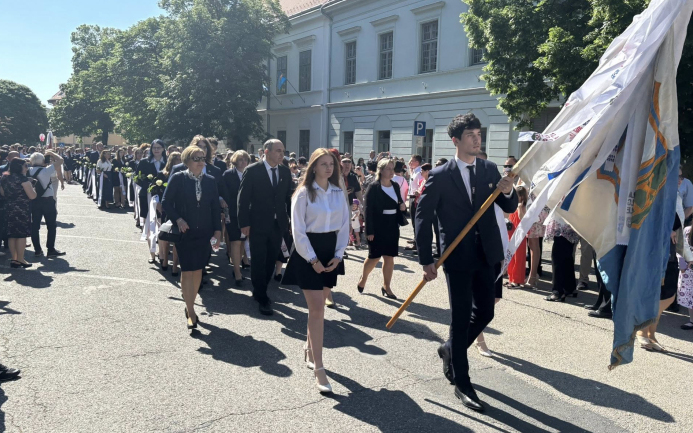 Forgalomkorlátozásokra kell számítani a városi ballagás miatt Pápán