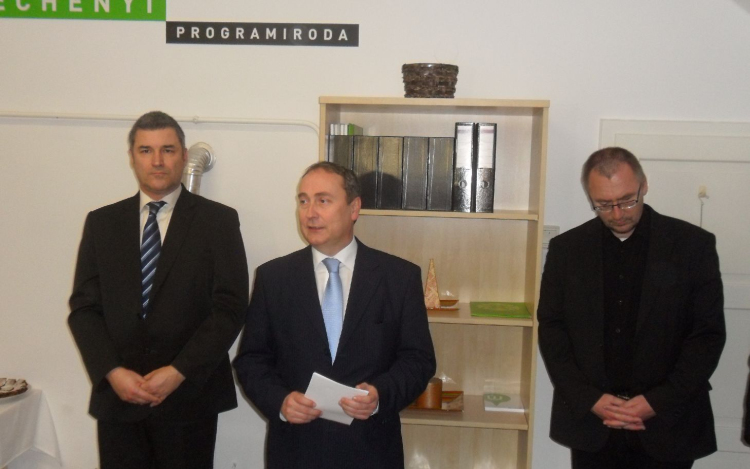 Közel a segítség - Széchenyi programiroda nyílt Pápán