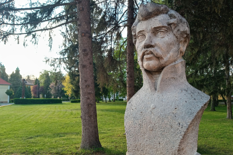 »A legnagyobb magyar görög költő«