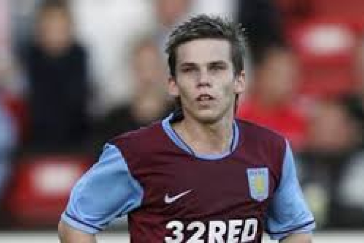 Az Aston Villa és a Győr után Pápára igazolhat a támadó