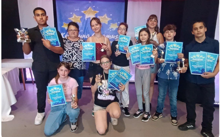 Sikert sikerre halmoztak a pápai tehetséges énekesek