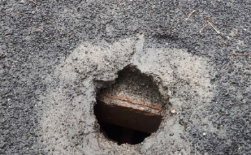 Rejtélyes lyukak jelentek meg az Erzsébet ligetben