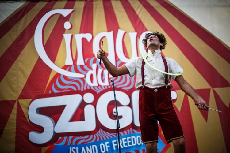 Nagy utcaszínház és lélegzetelállító cirkusz a Szigeten