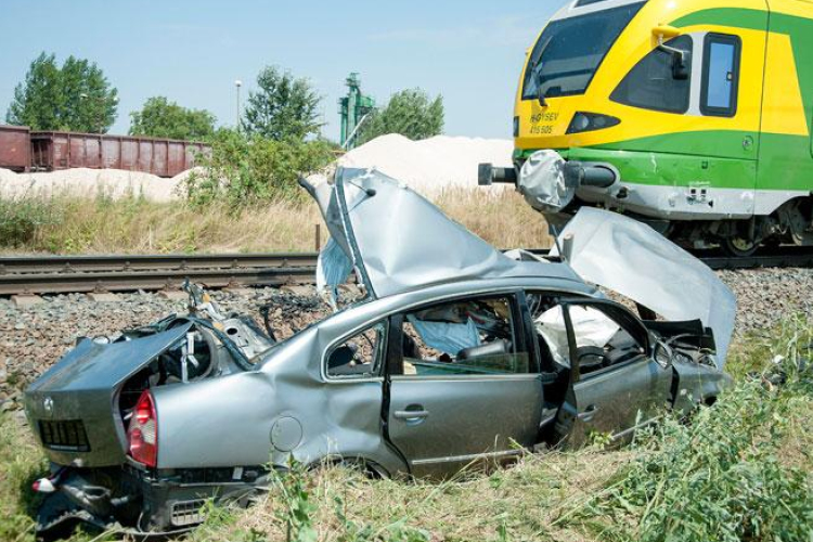 Négyen meghaltak a csornai vasúti átjáróban történt balesetben