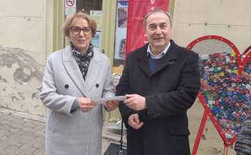 Csaknem 50 ezer forint gyűlt össze kupakokból az elmúlt fél évben