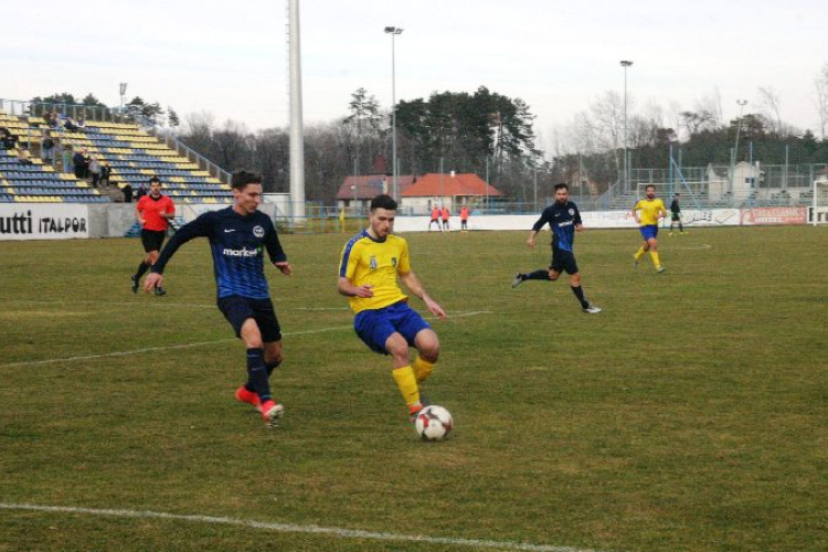Csalódást keltő eredmény és vitatott bírói döntések a tavaszi szezon első meccsén