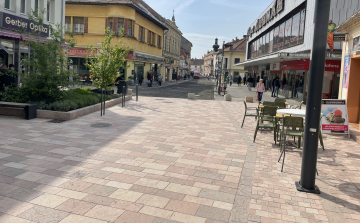 Meg kell bontani a Kossuth utca új burkolatát