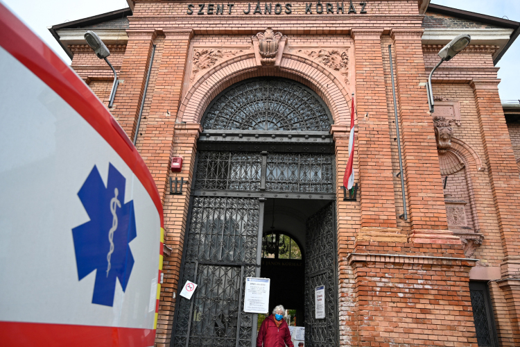 Takács Péter káromkodva válaszolt egy reklamáló apukának