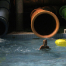 Fürdőztek az éjszakában