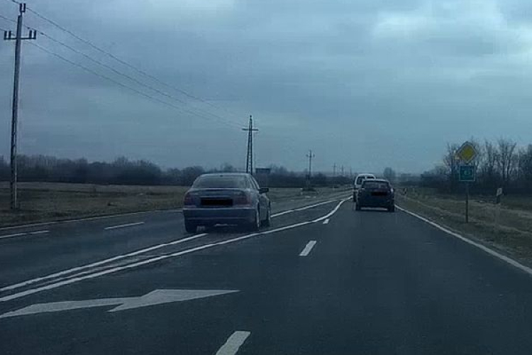 Záróvonalon előzte meg a civil rendőrautót a pápai elkerülőn