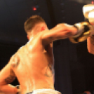 Brutális pofonok a pápai boxgálán