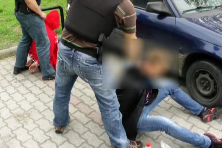 Ajkai és devecseri kábítószerkereskedőket tartóztattak le