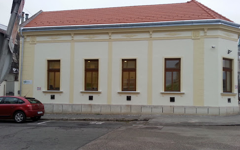 A járványhelyzet miatt szünetelteti a személyes ügyféfogadást a Közszolg