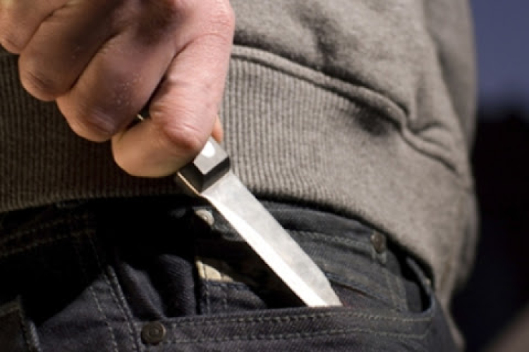 Nagy erőkkel keresi a rendőrség a várkerti támadót