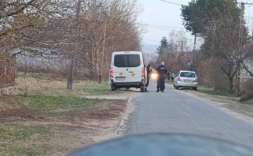 Halott csecsemőt találtak Lovászpatonán, egy ház udvarában