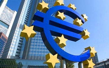 Csütörtökön döntőzik az EKB